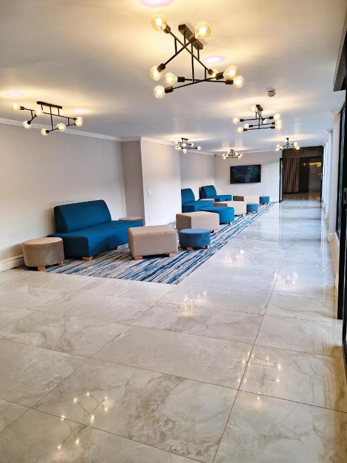 Zar Hotel Amanzimtoti Eksteriør billede