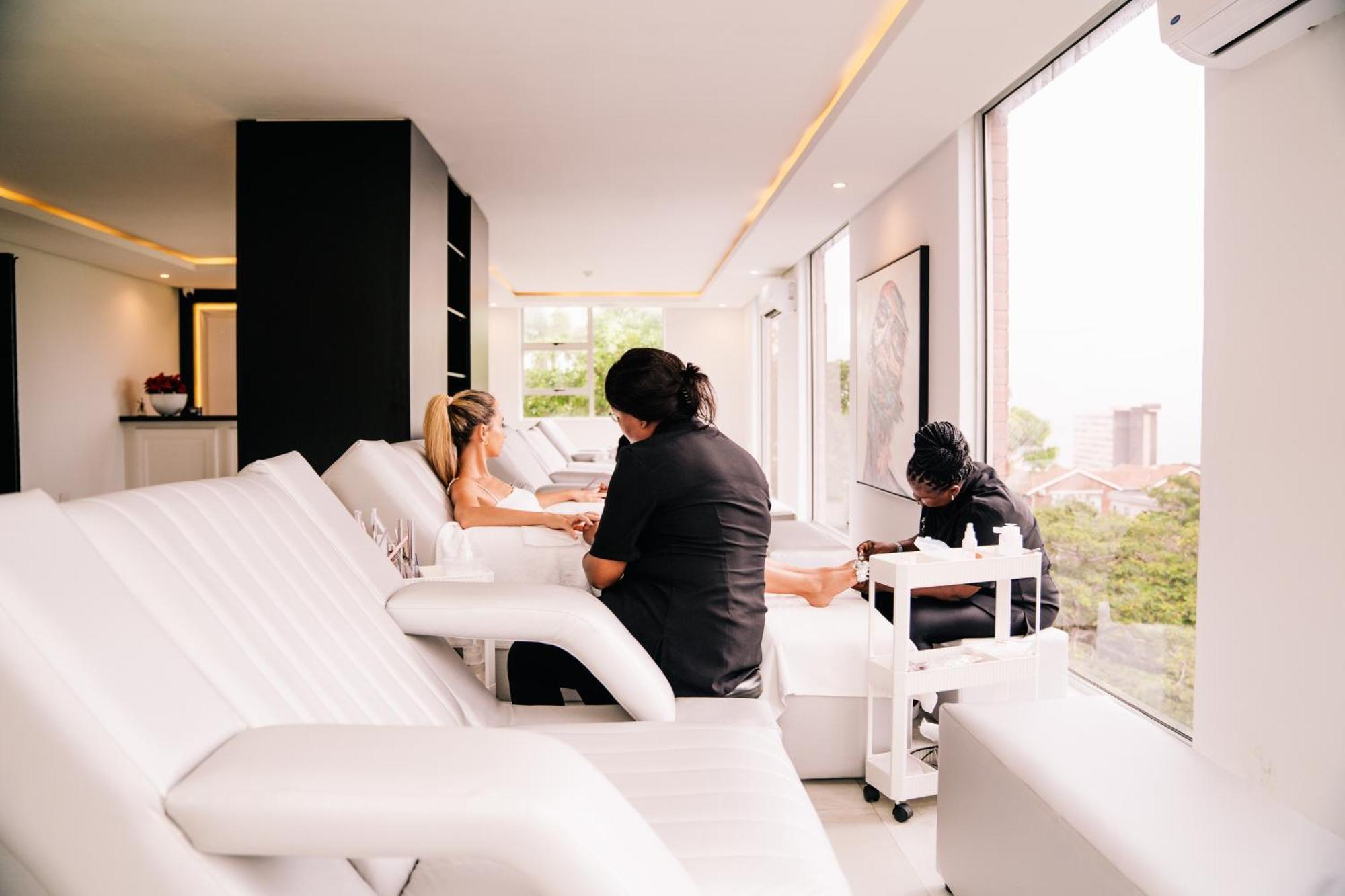 Zar Hotel Amanzimtoti Eksteriør billede
